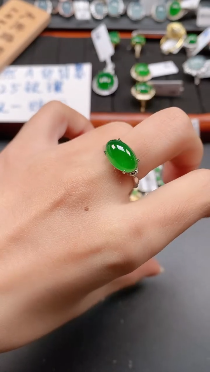银S925镶嵌戒指翡翠1111