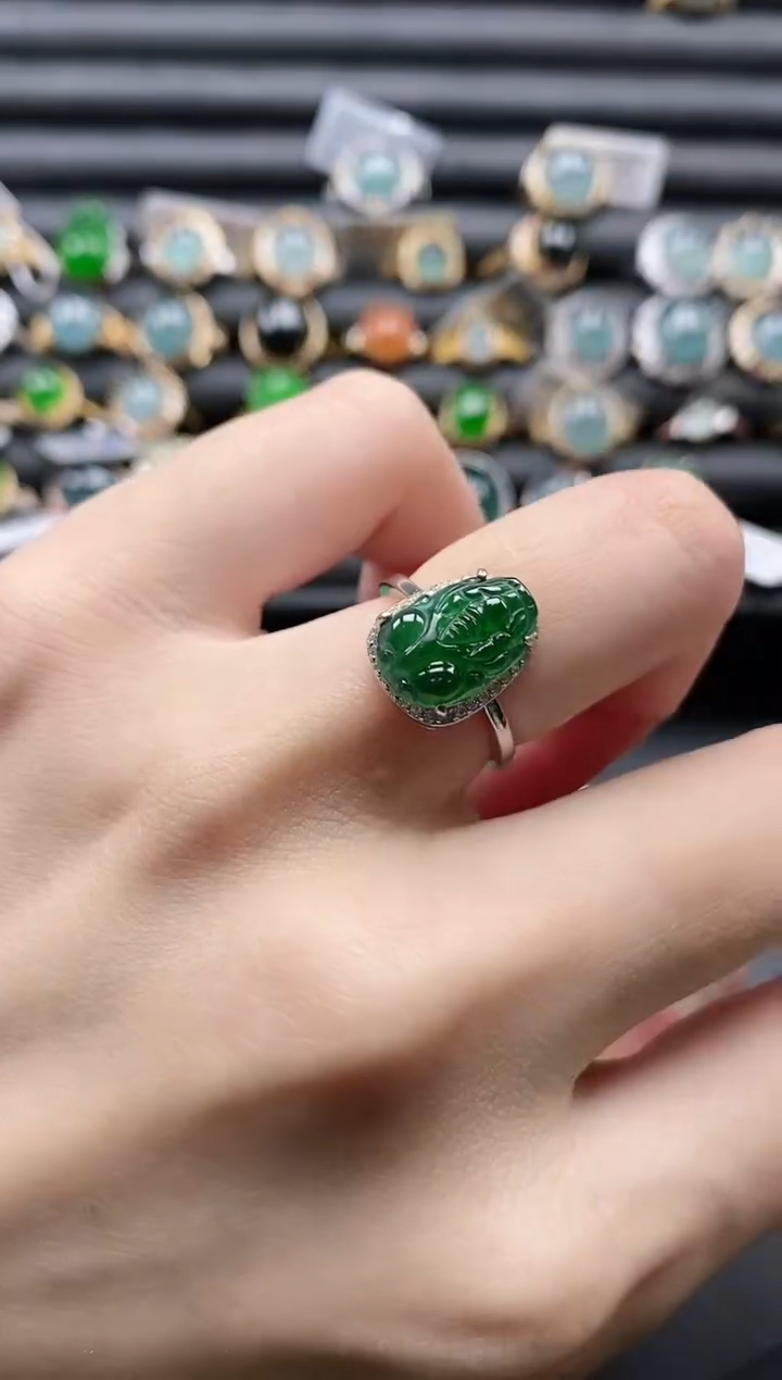 【闪购商品】翡翠戒指银S925镶嵌11111