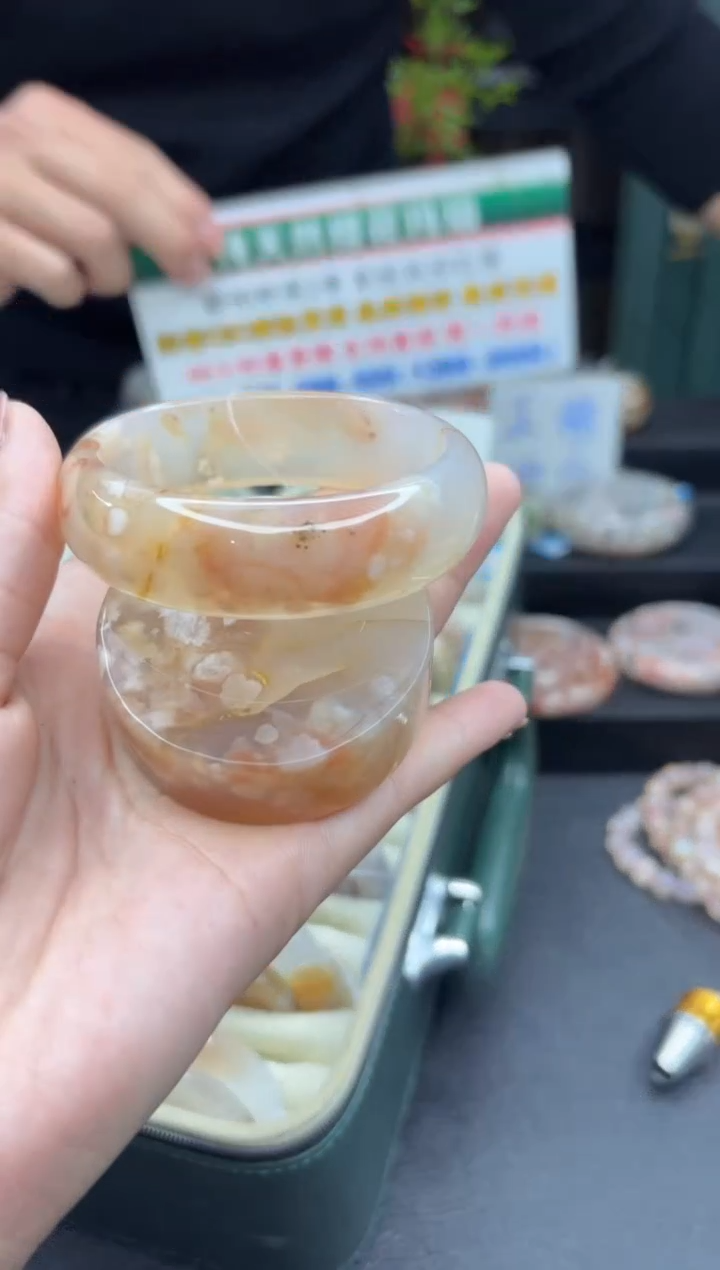 【闪购商品】石英质玉手镯未镶嵌770（56圈赠送镯心）