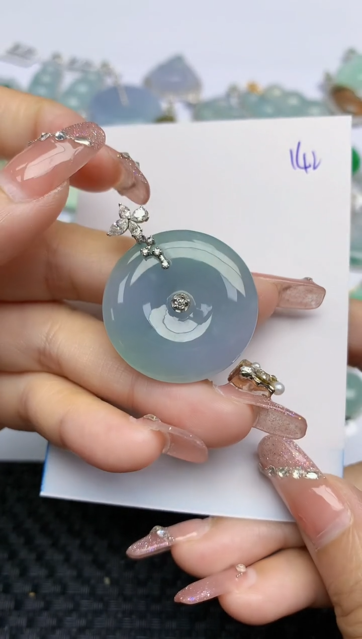 【闪购商品】翡翠颈饰18K金镶嵌天然A货翡翠 141