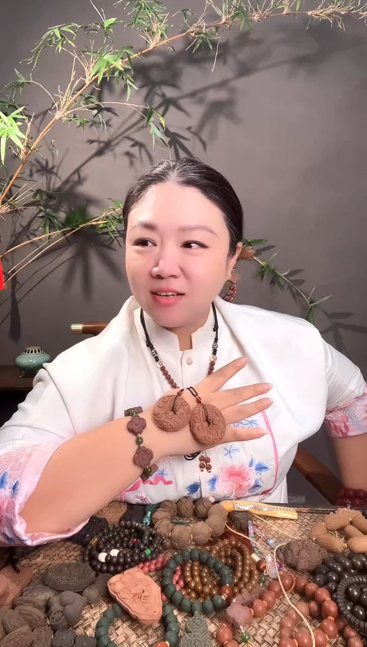 红颜息肌芄一路生花