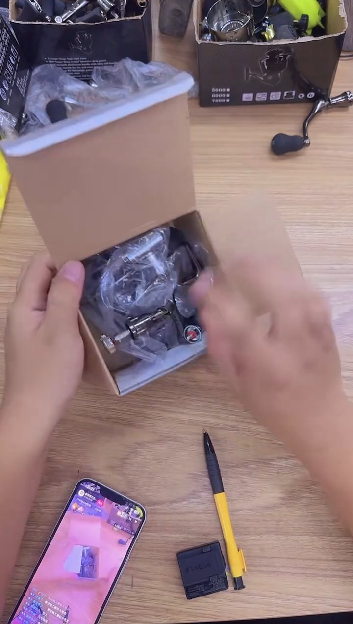 689泰诺精工渔轮