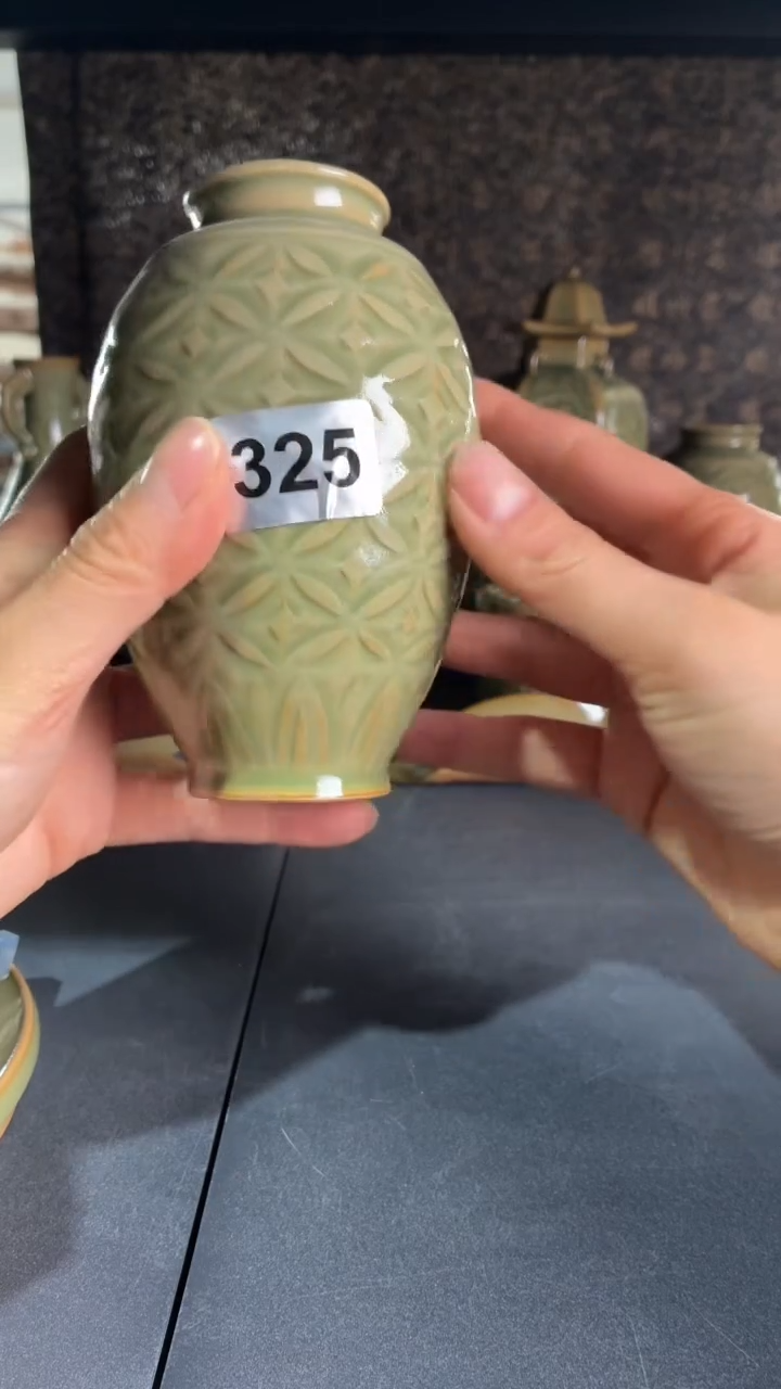 耀州窑仰山钱纹梅瓶325