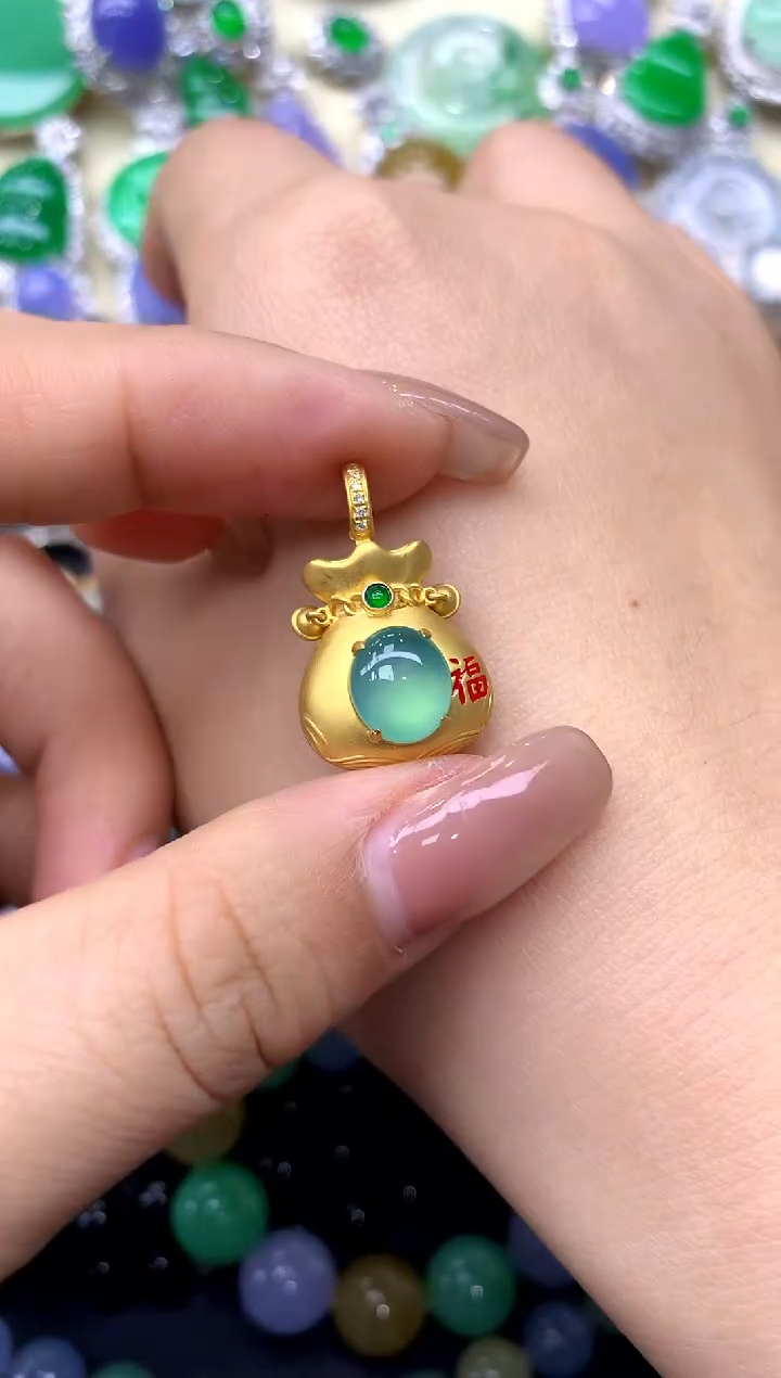 颈饰18K金镶嵌翡翠347-中国好珍宝