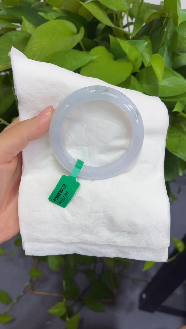 翡翠手镯未镶嵌芜****下00006951