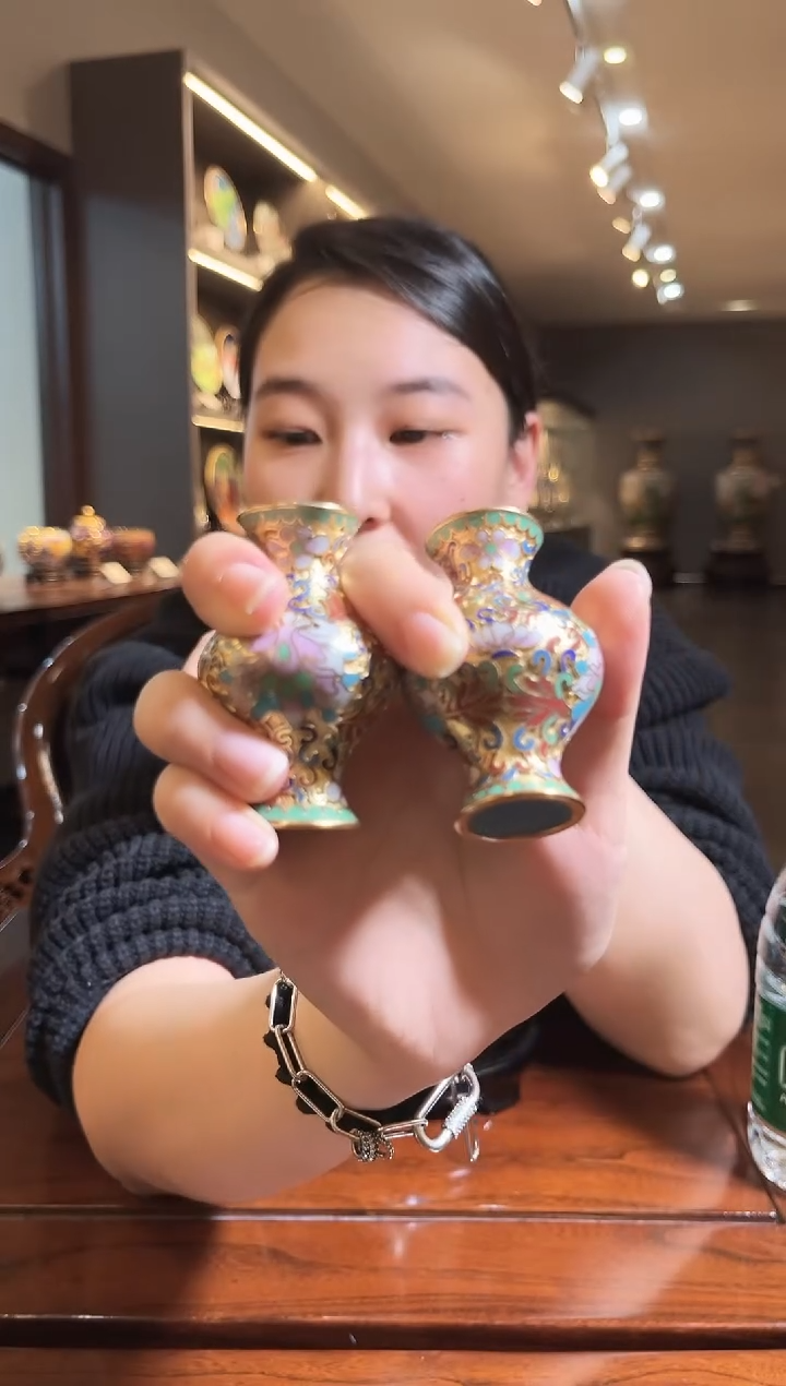 非遗记忆 景泰蓝金地赏瓶 小 一对