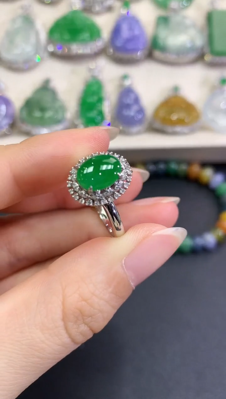 【闪购商品】翡翠戒指18K金镶嵌B95   