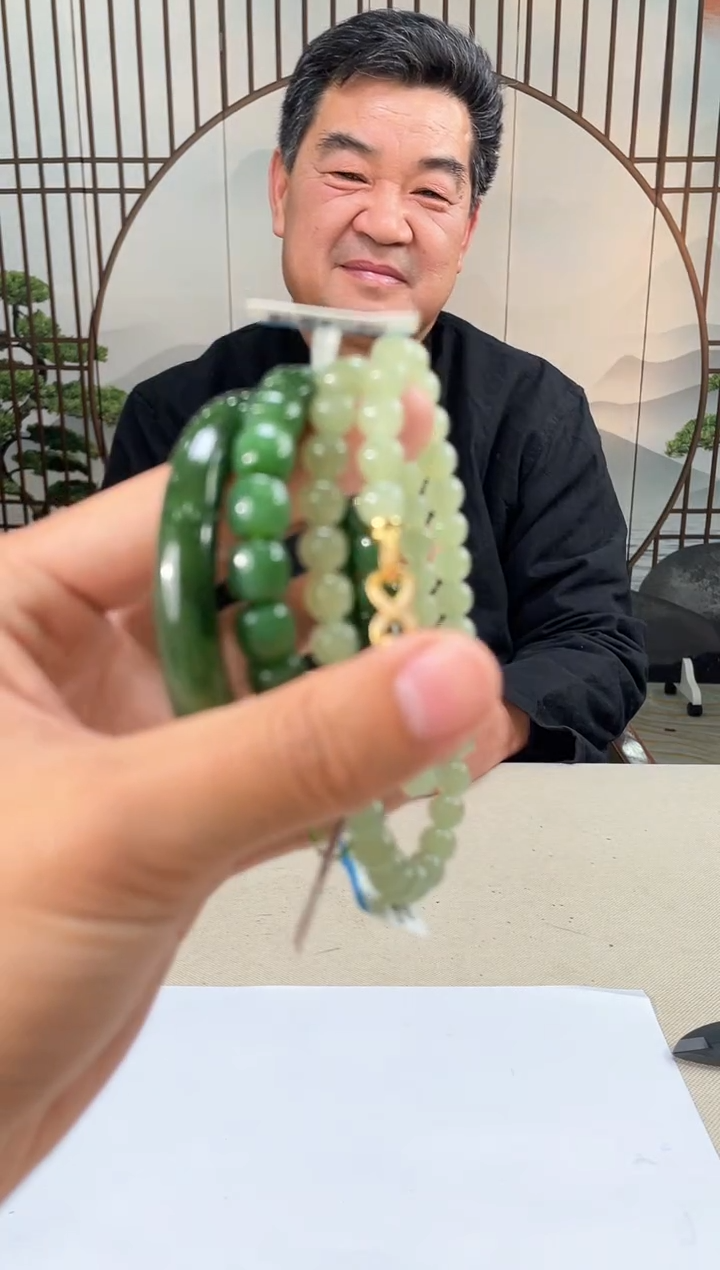 【闪购商品】定制和田玉多样性发货拍一发一 29147