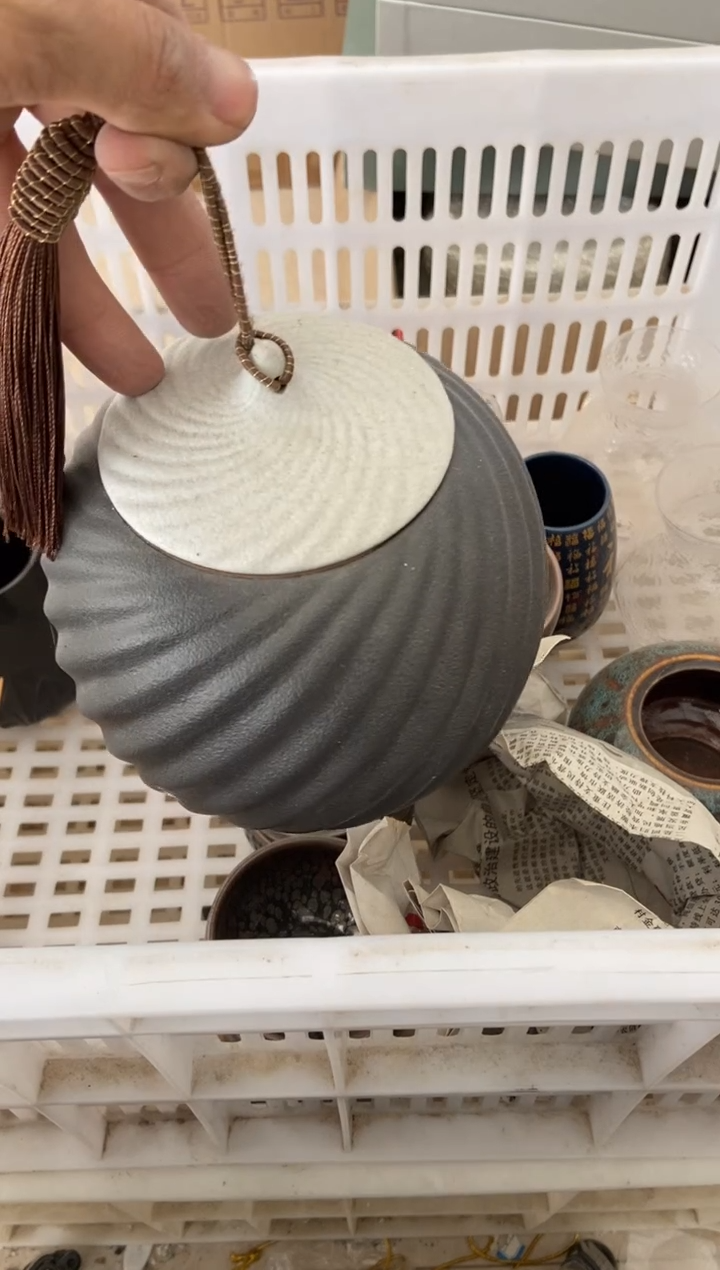 杯无运费险有瑕疵的摄影的产品有使用过的痕迹有点脏介意勿拍