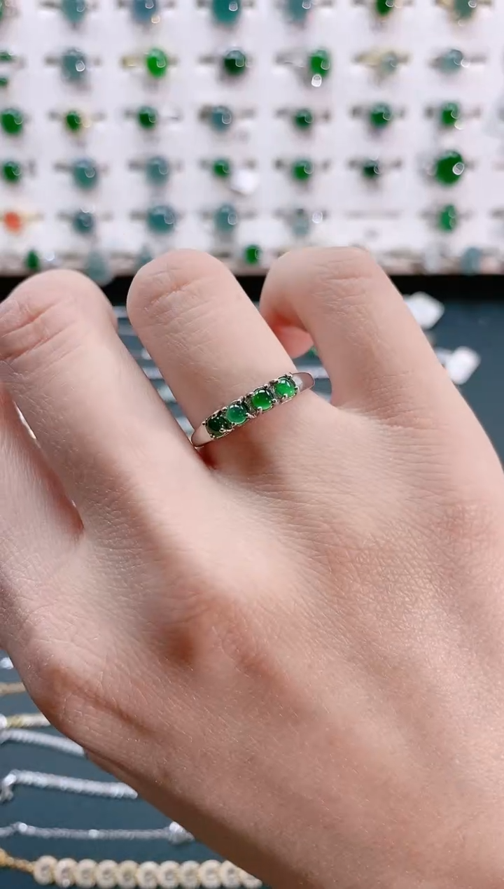 【闪购商品】翡翠戒指银S925镶嵌天然翡翠