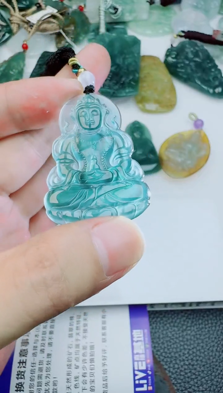 【闪购商品】翡翠颈饰未镶嵌111111111111