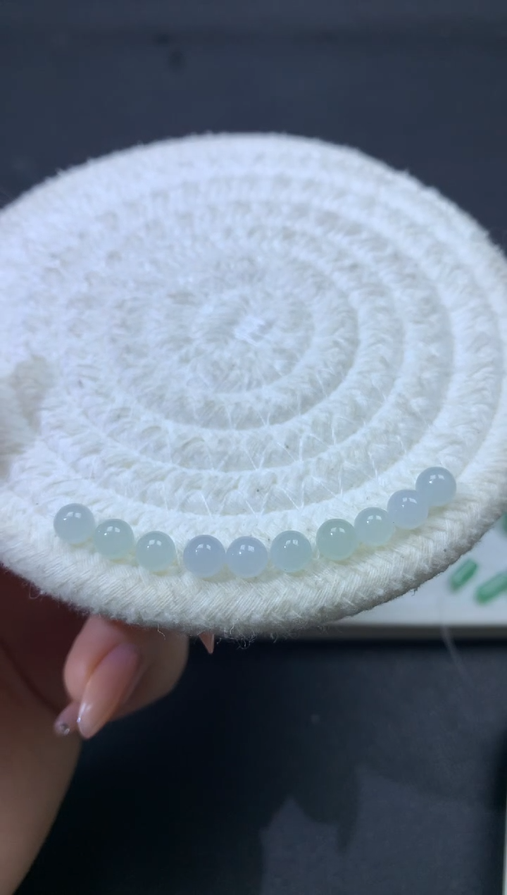 【闪购商品】定制翡翠未镶嵌卡6//0061647
