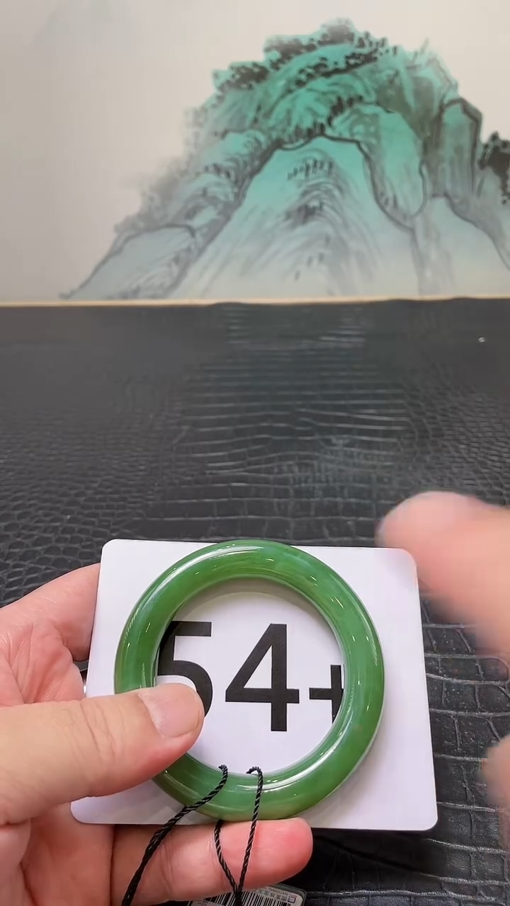 和田玉（碧玉）手镯未镶嵌一个