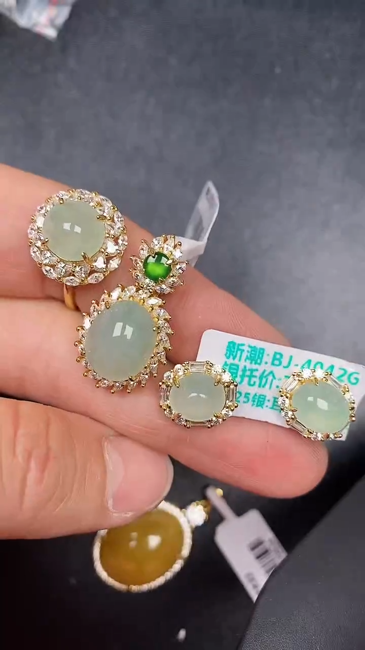 银S925镶嵌戒指翡翠2640