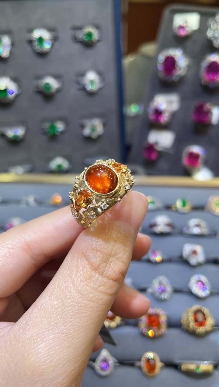 【闪购商品】石榴石（芬达石）戒指18K金镶嵌芬达