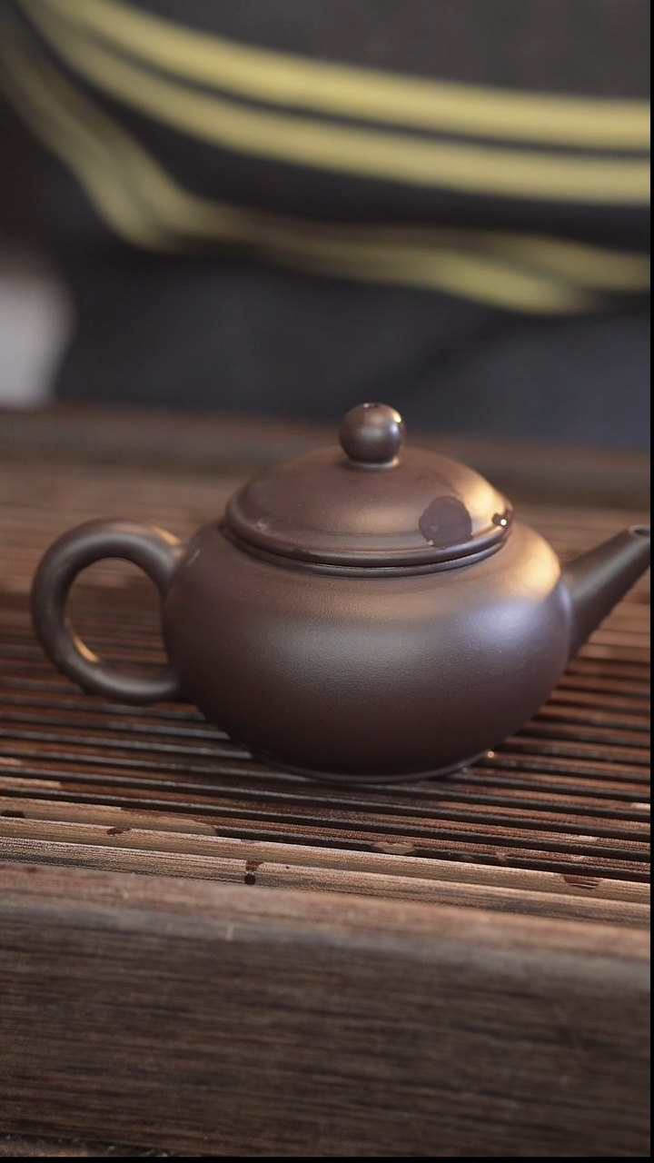 茶壶紫砂水平 蓝莲花 半手工 170cc