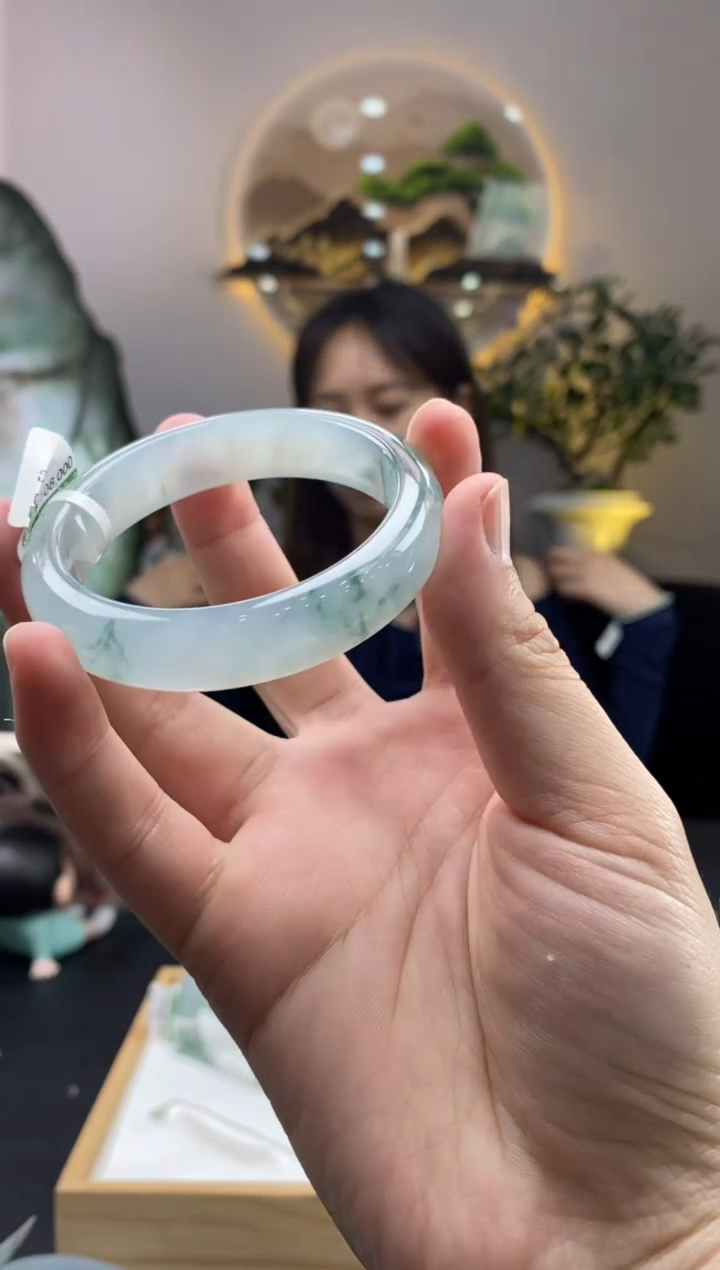 【闪购商品】翡翠手镯未镶嵌起杠味小圈口飘花镯 编号224