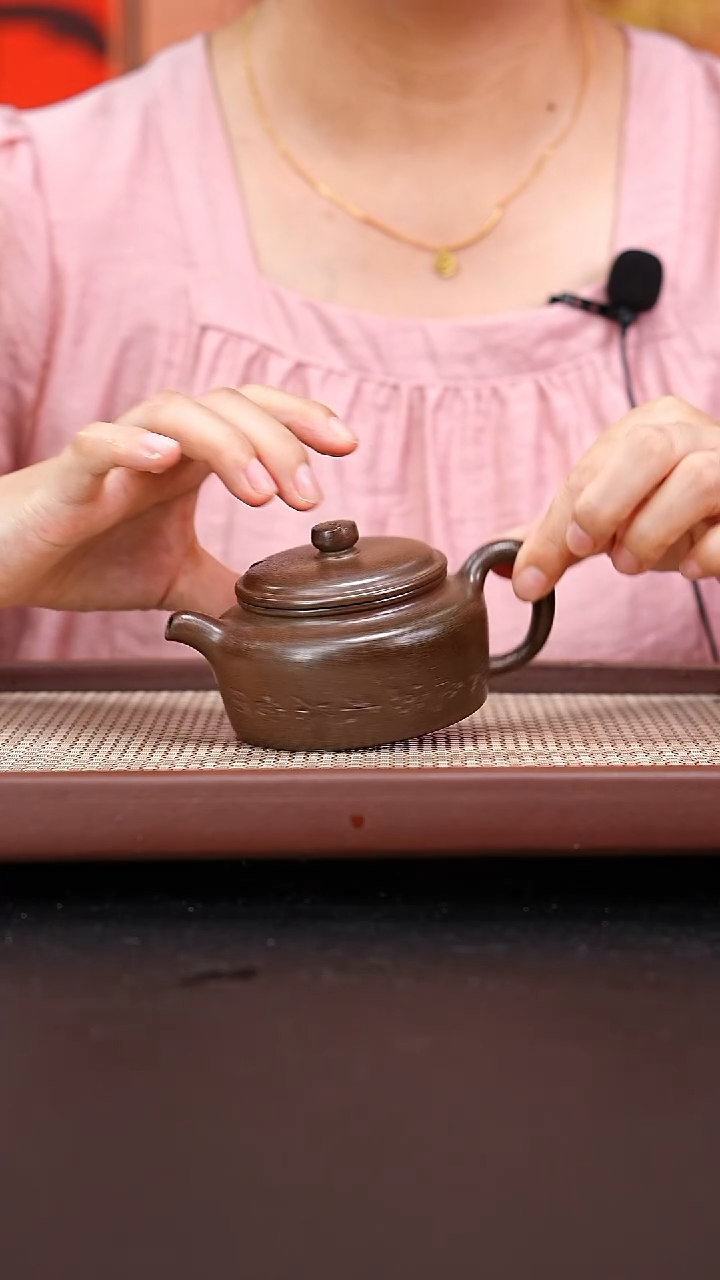 茶壶紫砂柴烧底槽青扁德钟刻绘