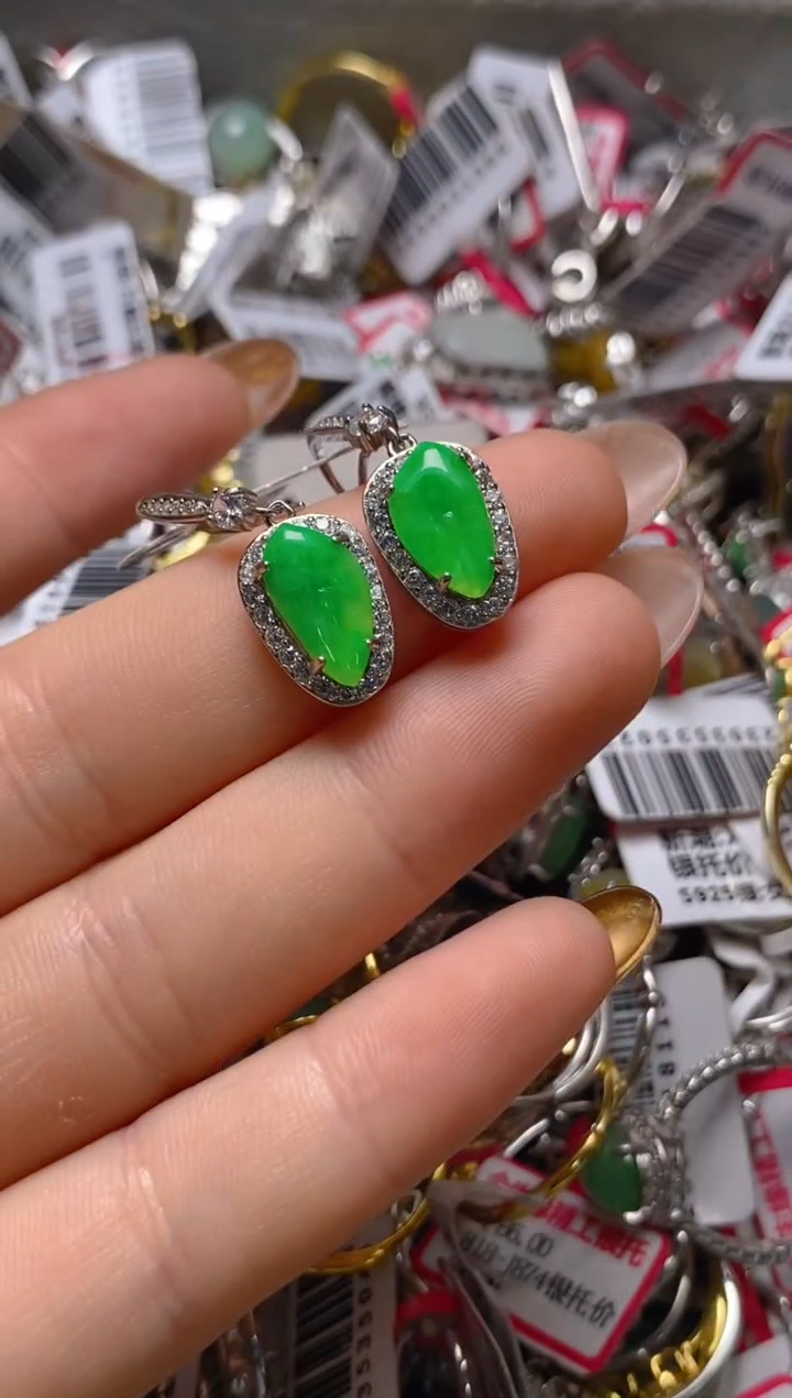 银S925镶嵌戒指翡翠百内无证书