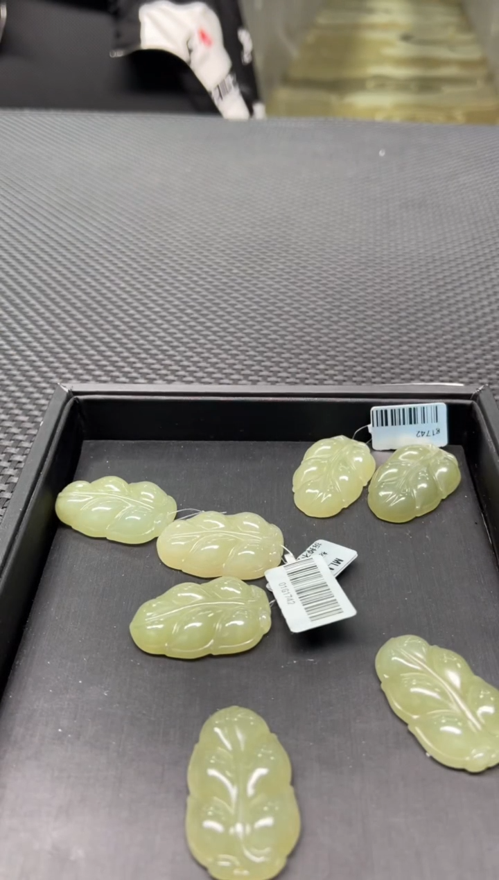 【闪购商品】和田玉挂件未镶嵌多样性发1件