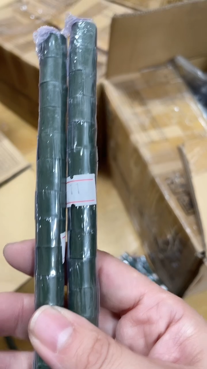 铅皮  2条            