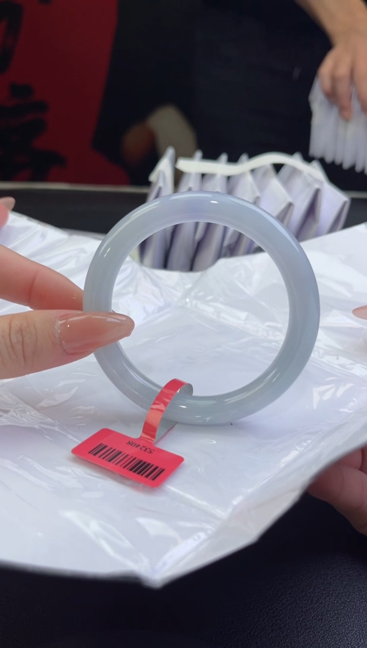 【闪购商品】翡翠手镯（圆镯）未镶嵌翡翠手镯