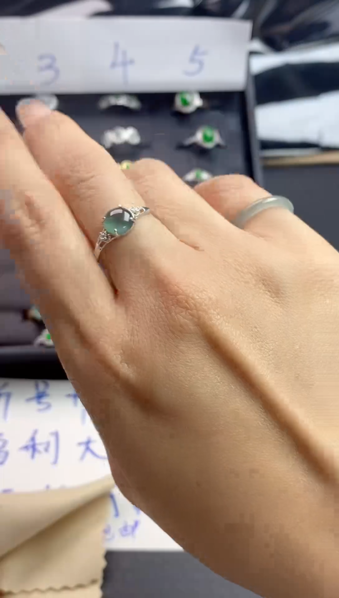 【闪购商品】翡翠戒指银S925镶嵌女士戒指