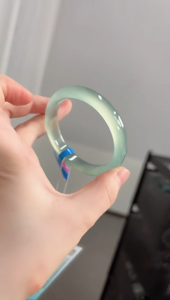 玛瑙/玉髓手镯未镶嵌56圈