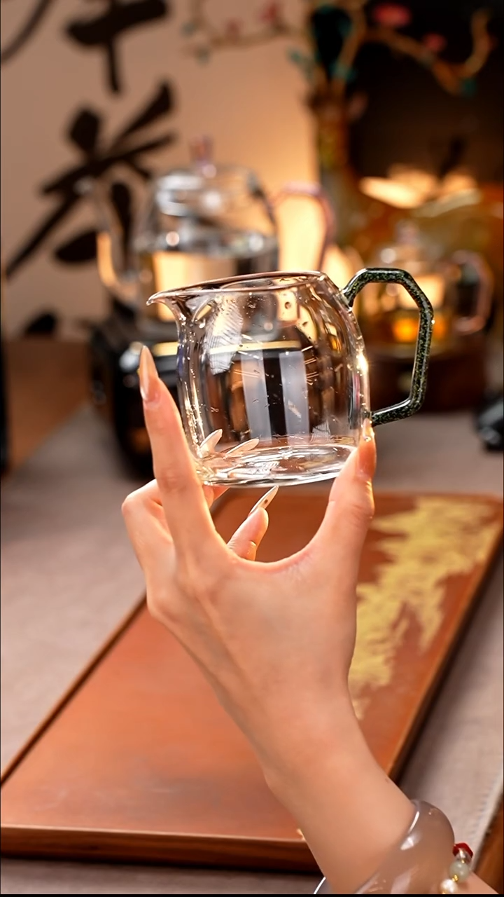 暗香疏影/炫彩秦权匀杯/黑金