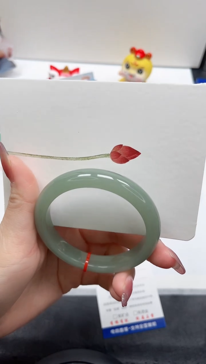 【闪购商品】石英质玉手镯未镶嵌179-56