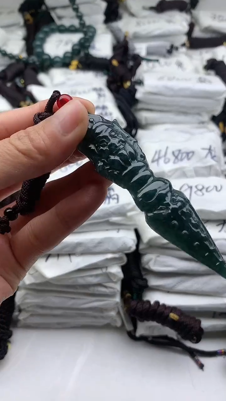 【闪购商品】翡翠颈饰未镶嵌555555555555