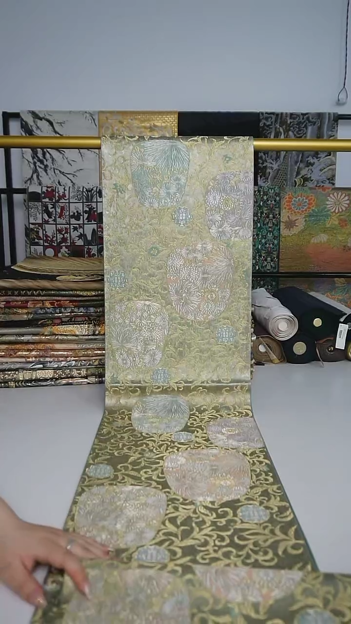 【闪购商品】织绣20 六通唐草花卉