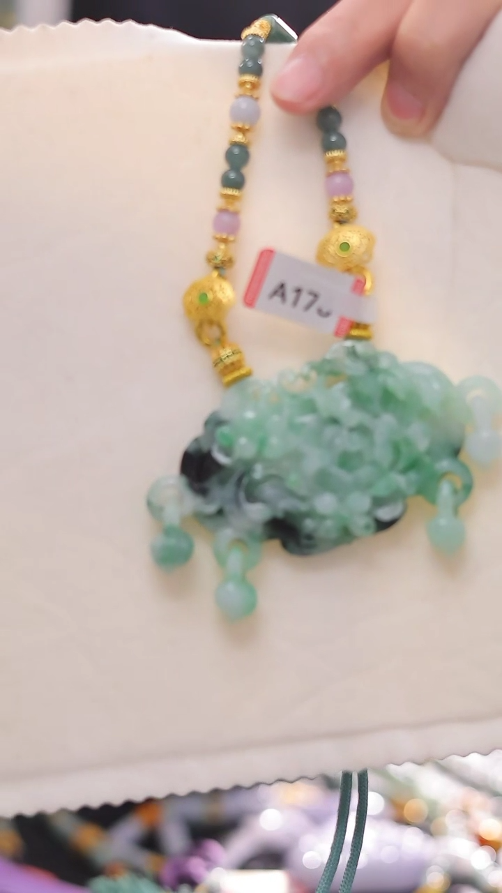 【闪购商品】翡翠耳饰未镶嵌24小时内发货质保A货