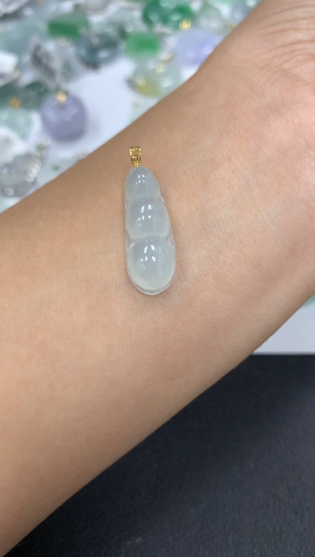 颈饰18K金镶嵌翡翠a货假一赔三支持复检百元上9元证书费自理