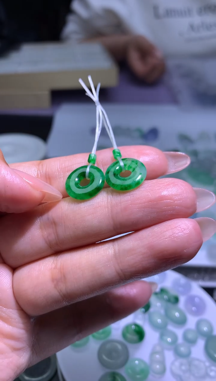 【闪购商品】定制翡翠未镶嵌毛货