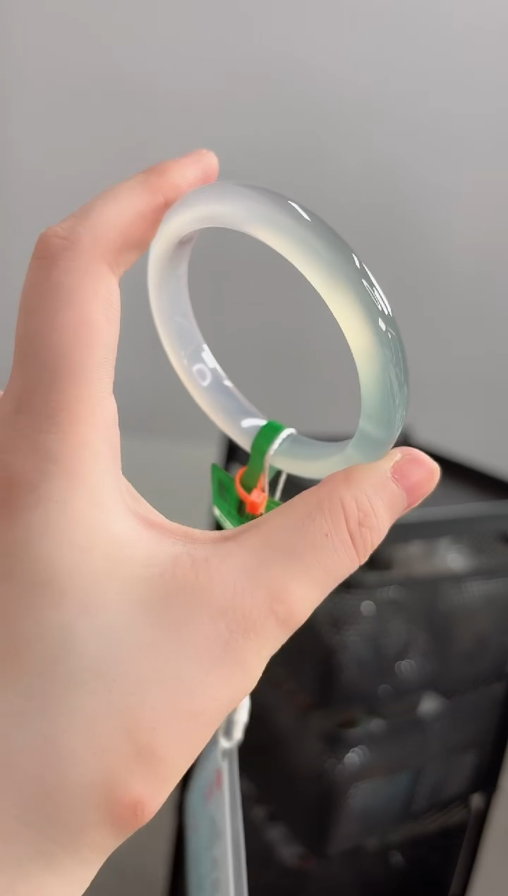 玛瑙/玉髓手镯未镶嵌56圈