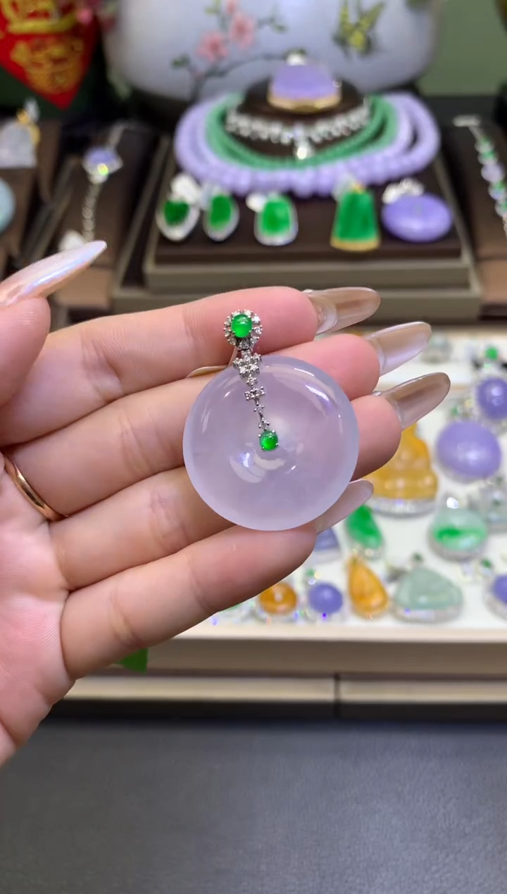 【闪购商品】翡翠颈饰18K金镶嵌翡翠A货