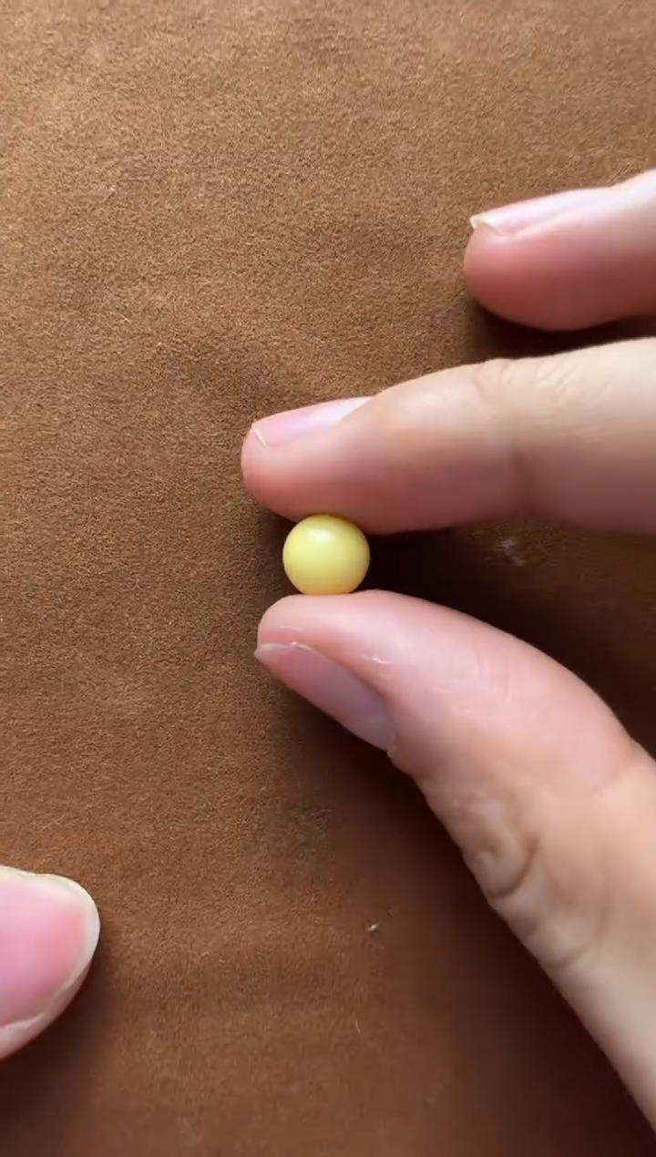 【闪购商品】蜜蜡裸石未镶嵌俄料圆珠7.5mm0.271克