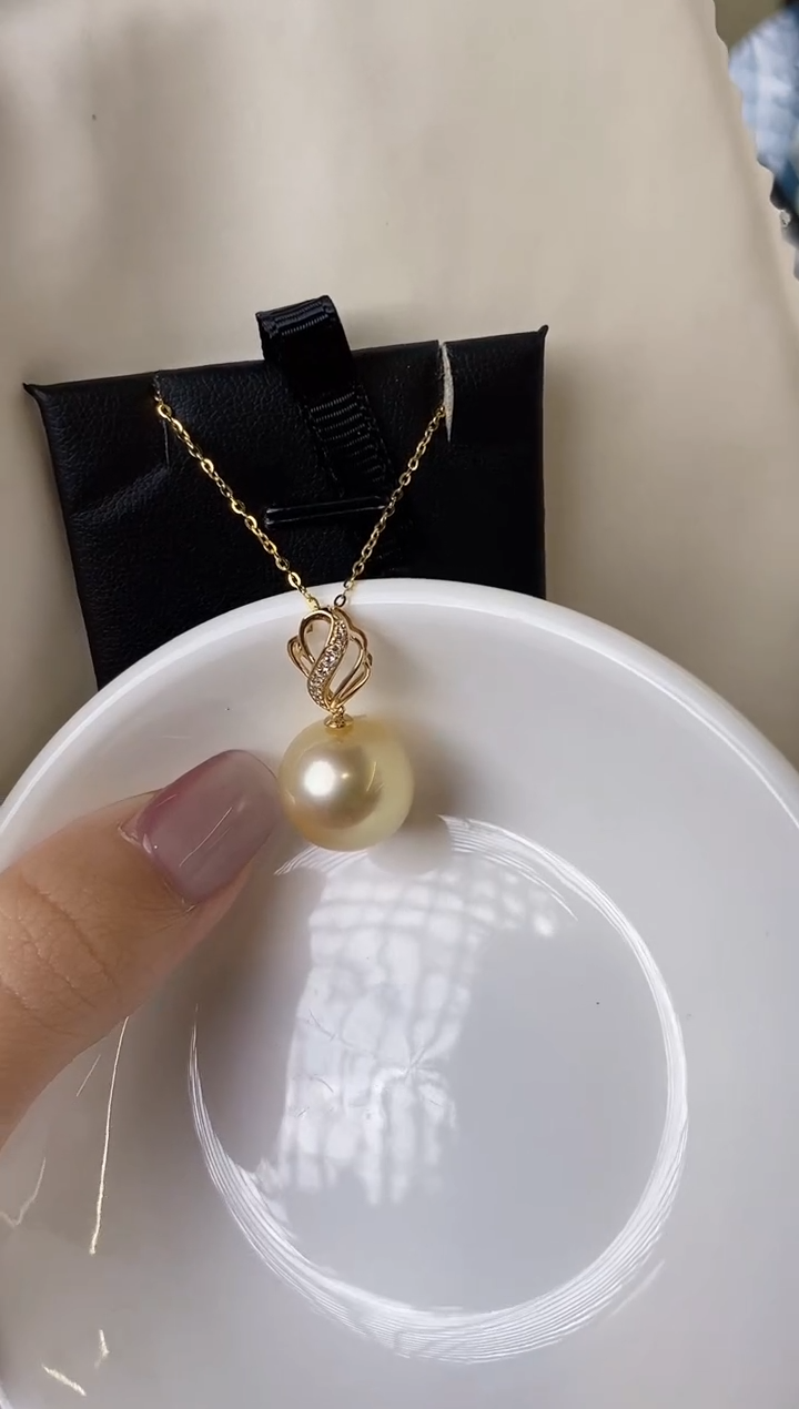 【闪购商品】海水珍珠吊坠(赠链)18K金镶嵌14-15海水珍珠吊坠