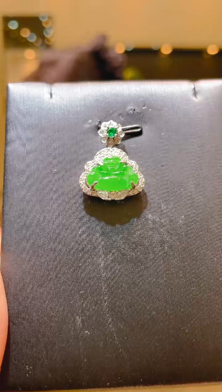 翡翠未镶嵌吊坠(不含链)A4