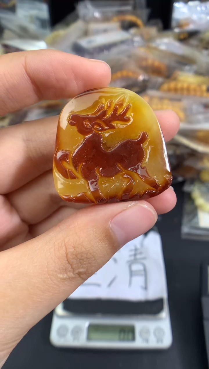 蜜蜡未镶嵌珠宝奇石1