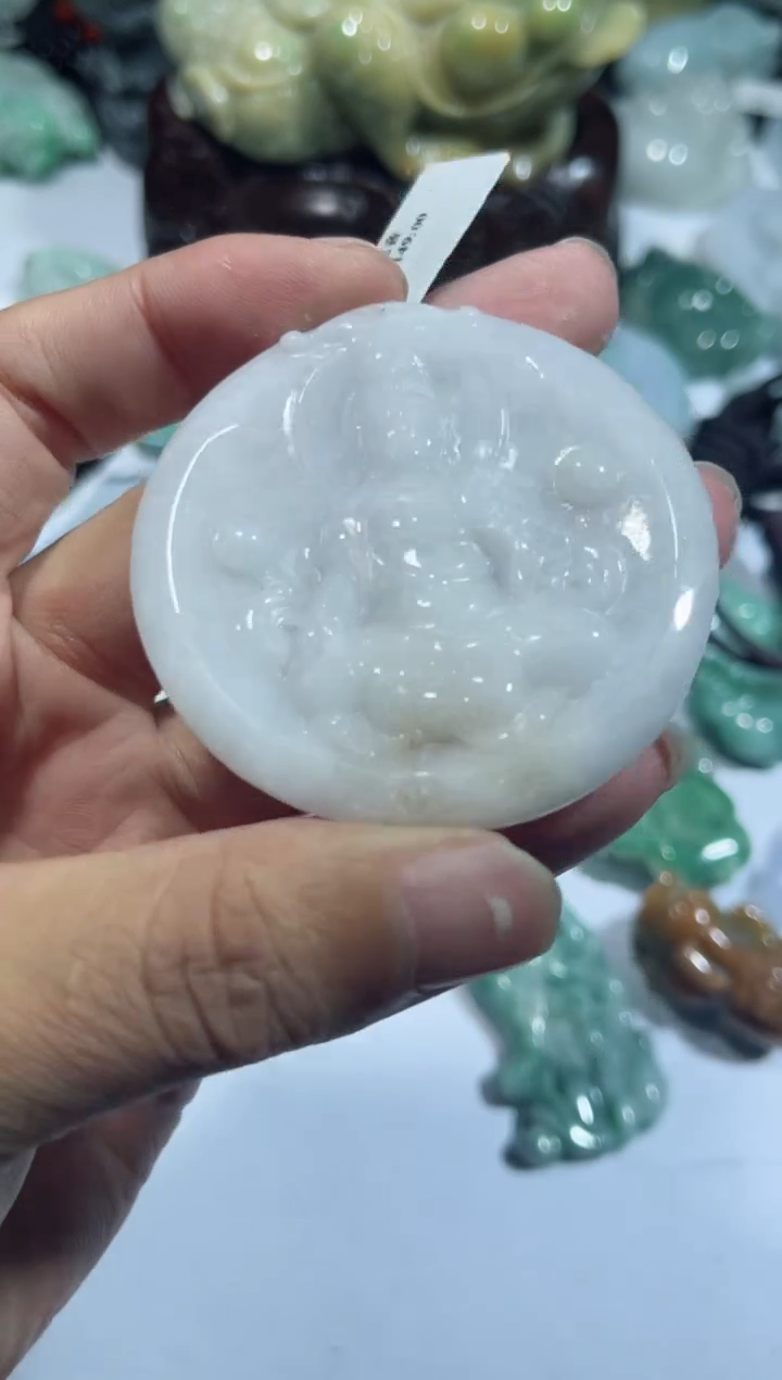 【闪购商品】翡翠颈饰未镶嵌00010456