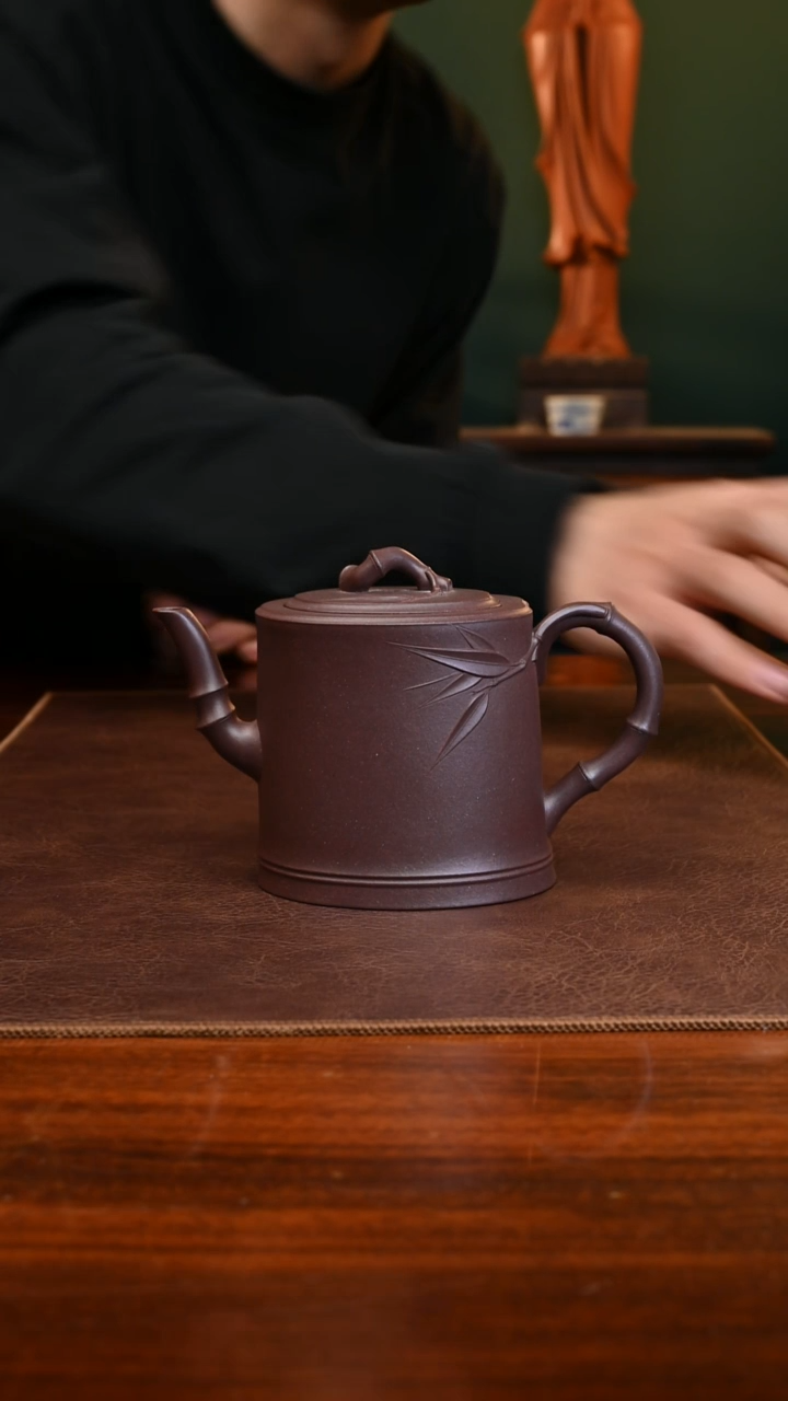 【闪购商品】紫砂茶壶王琳玲一品竹底槽青