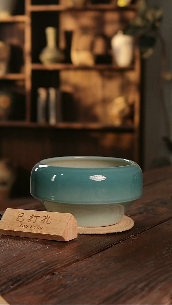 摆件9-35高15口22误差2已打孔