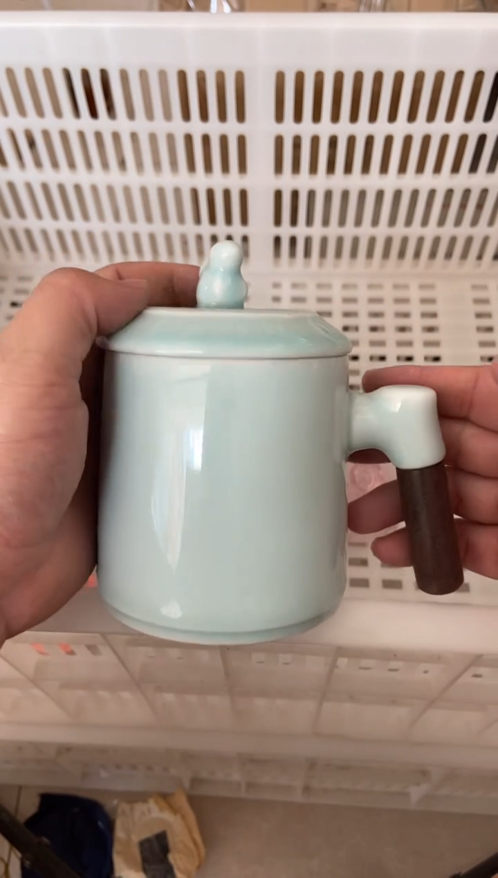 杯无运费险有瑕疵的摄影的产品有使用过的痕迹有点脏介意勿拍