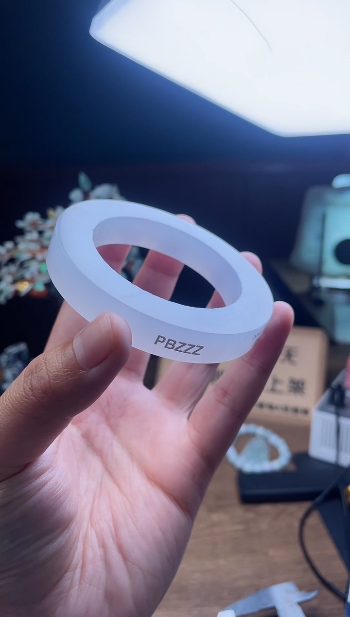 【闪购商品】定制翡翠手镯未镶嵌定制