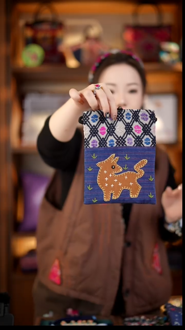 织绣私人定制苗族手工Z377