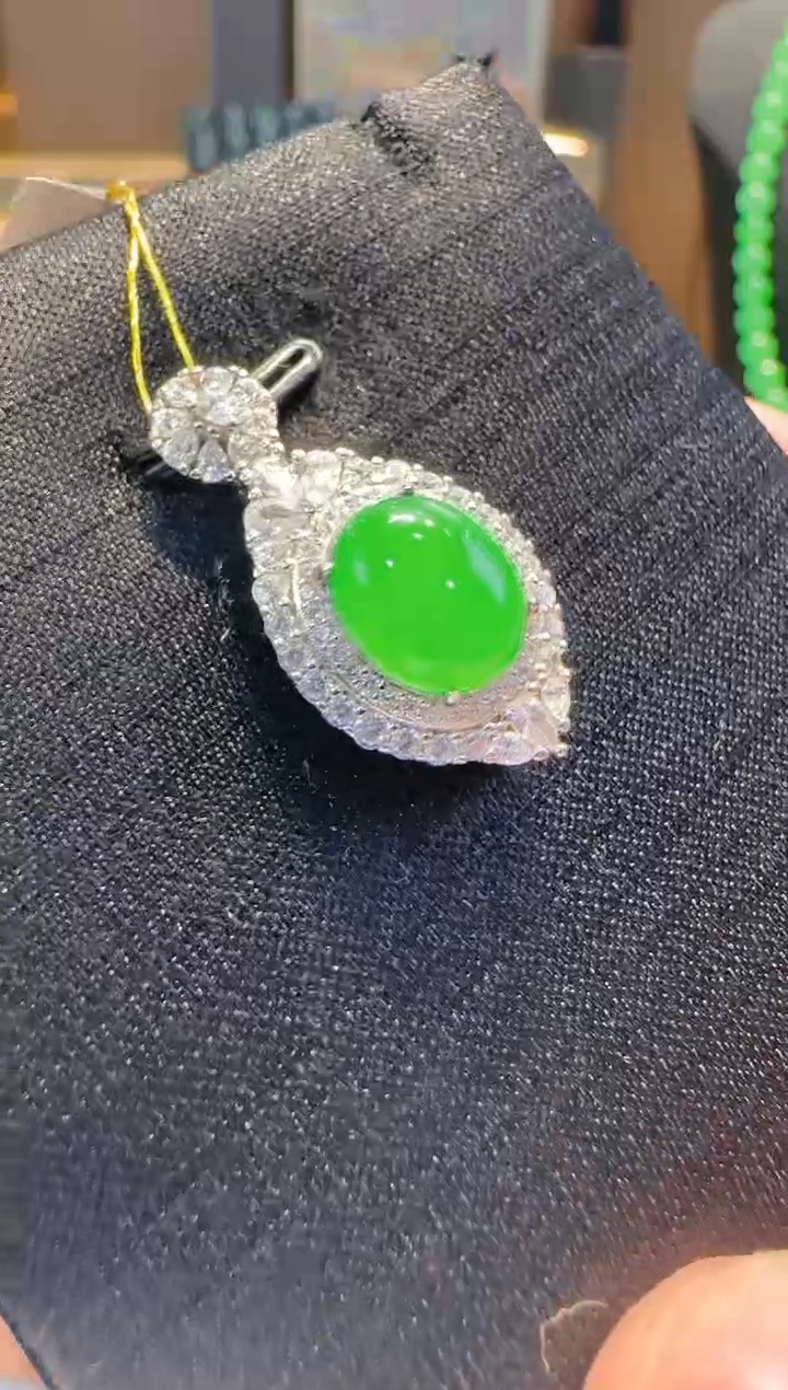 【闪购商品】翡翠吊坠(不含链)银S925镶嵌多样性发货一件