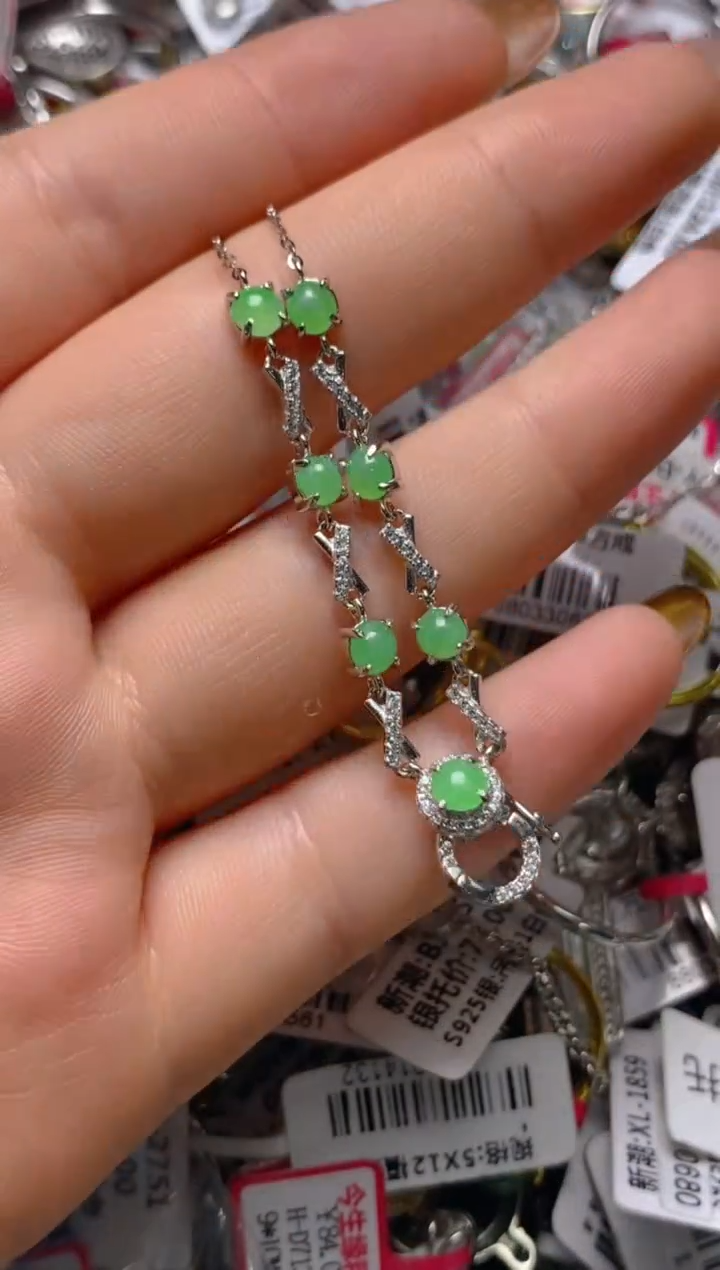 银S925镶嵌戒指翡翠百内无证书