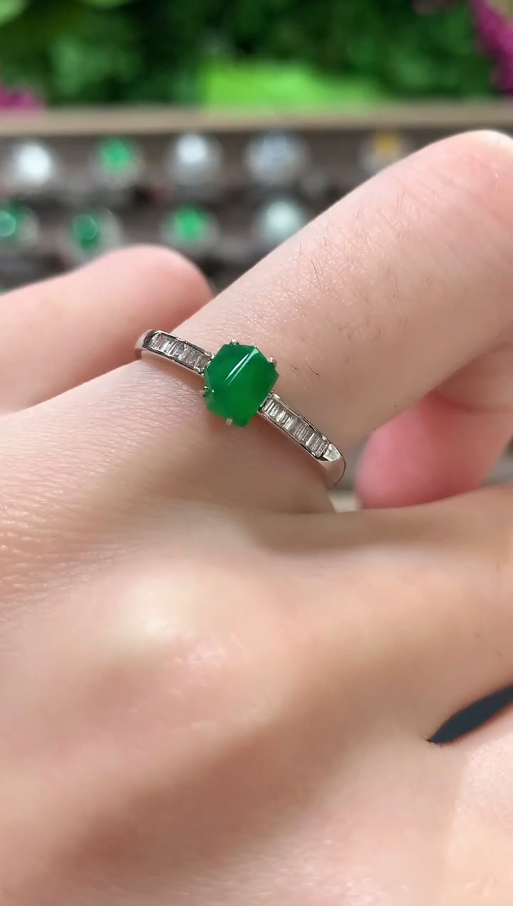 18K金镶嵌戒指翡翠a20